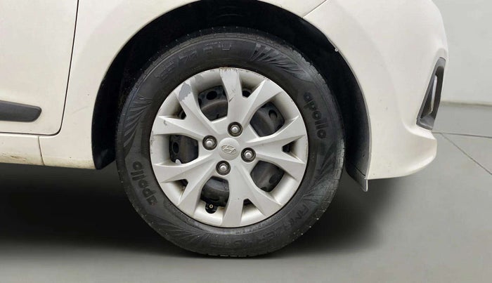 2014 Hyundai Grand i10 SPORTZ 1.2 KAPPA VTVT, Petrol, Manual, 62,857 km, Right Front Wheel