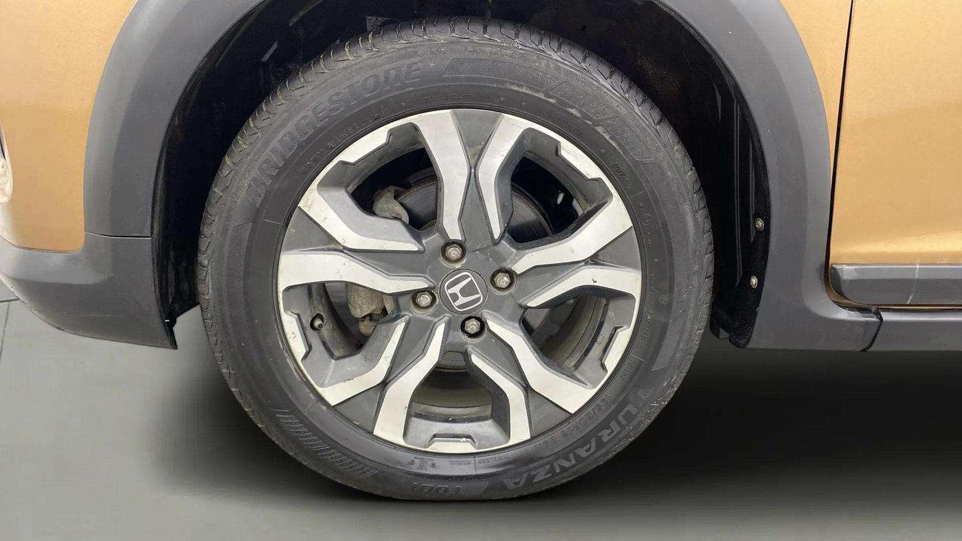2019 Honda WR-V 1.5L I-DTEC V MT, Diesel, Manual, 84,377 km, Left Front Wheel