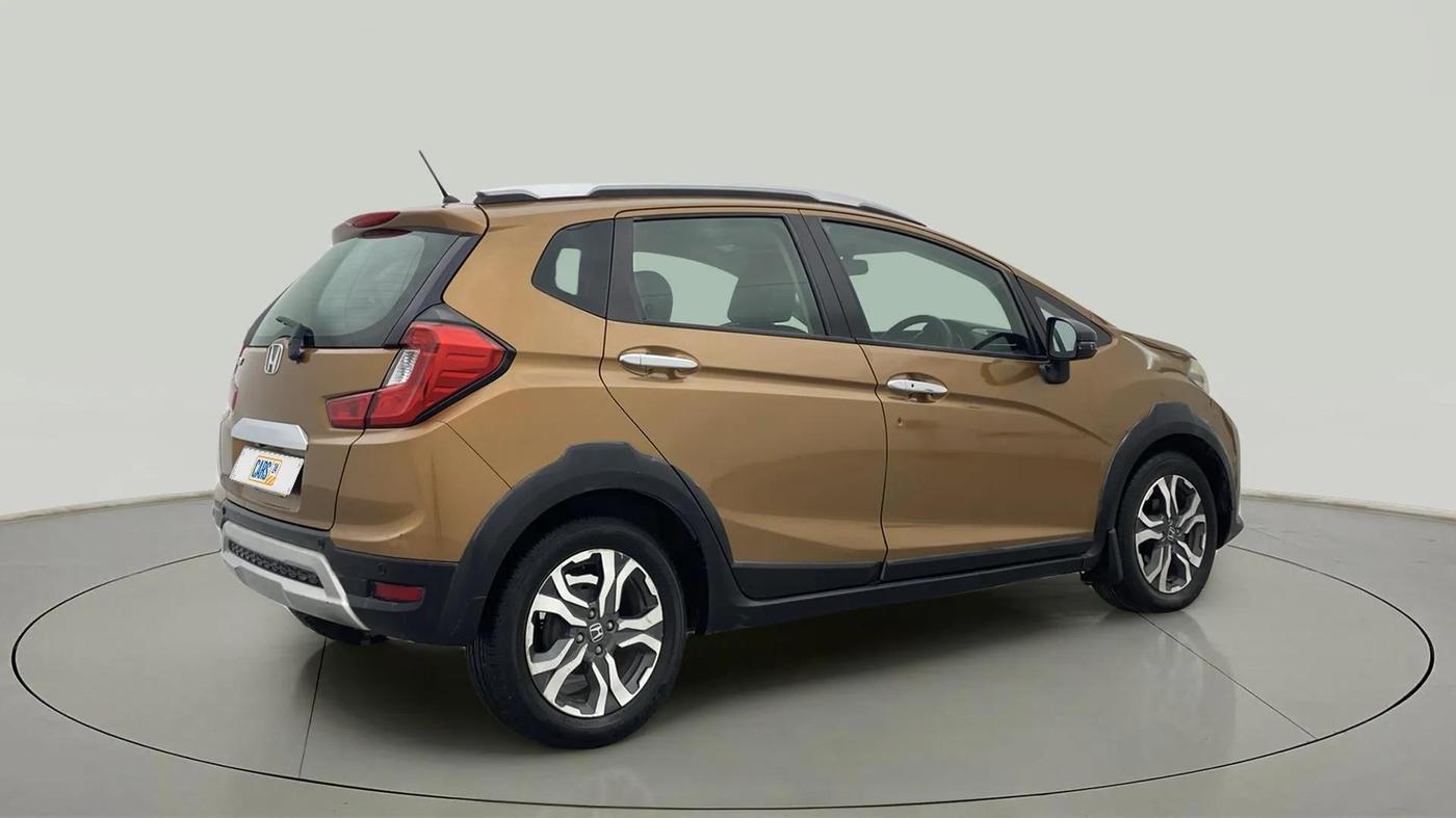 2019 Honda WR-V 1.5L I-DTEC V MT, Diesel, Manual, 84,377 km, Right Back Diagonal