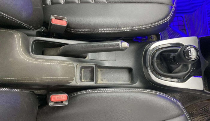 2019 Honda WR-V 1.5L I-DTEC V MT, Diesel, Manual, 84,377 km, Gear Lever
