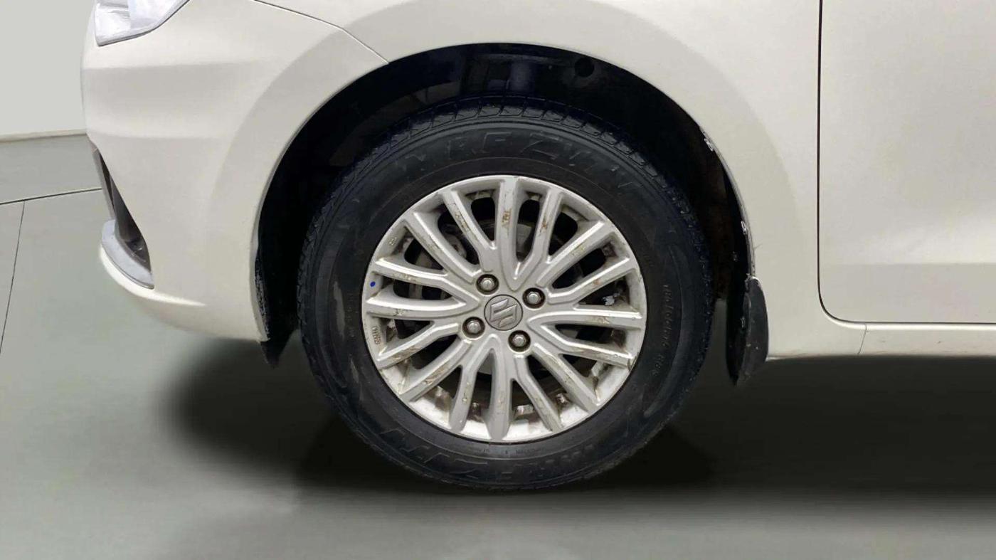 2022 Maruti Dzire ZXI CNG, CNG, Manual, 65,132 km, Left Front Wheel