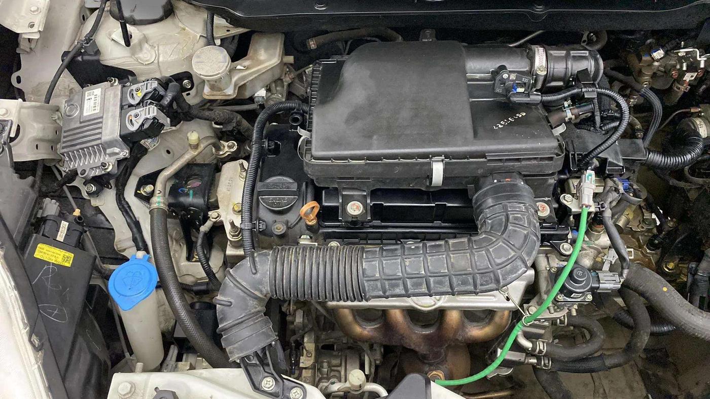 2022 Maruti Dzire ZXI CNG, CNG, Manual, 65,132 km, Engine View - Right
