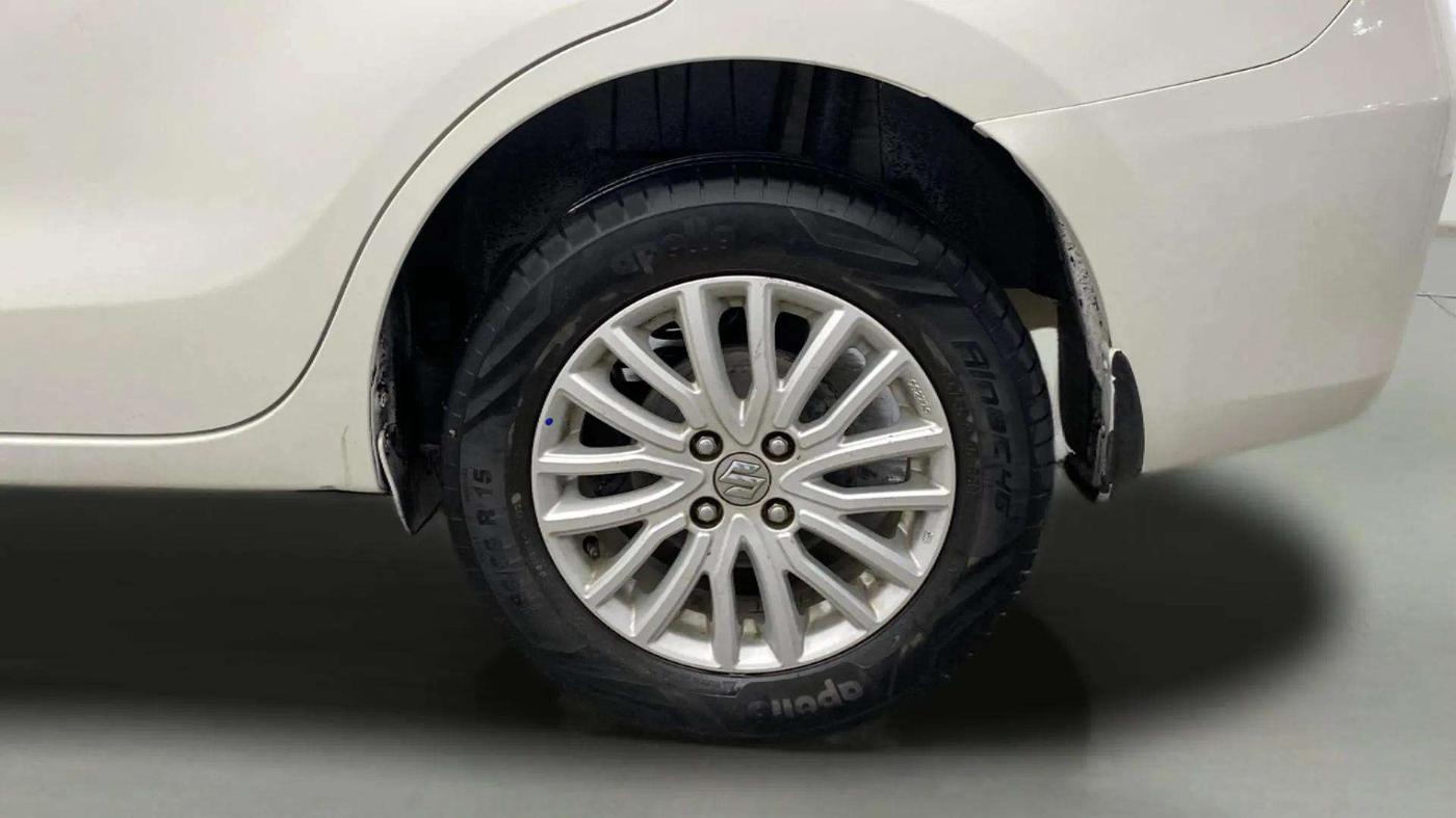 2022 Maruti Dzire ZXI CNG, CNG, Manual, 65,132 km, Left Rear Wheel