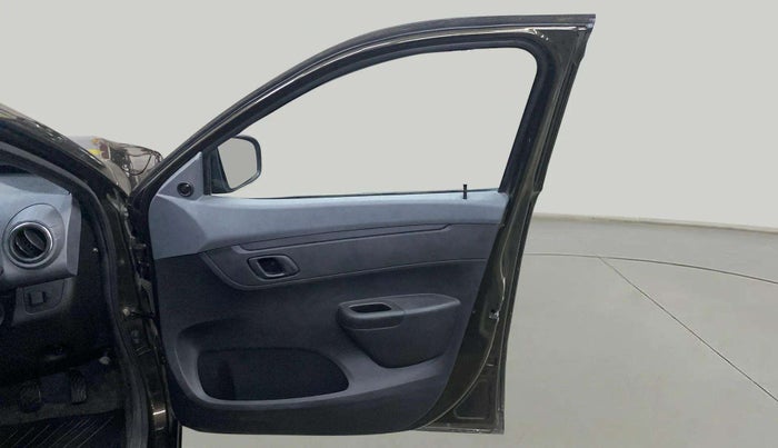 2021 Renault Kwid RXT 0.8, Petrol, Manual, 4,004 km, RHS Front Door