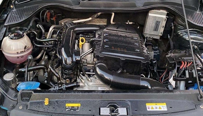 2021 Volkswagen Polo COMFORTLINE 1.0L TSI, Petrol, Manual, 23,807 km, Open Bonet