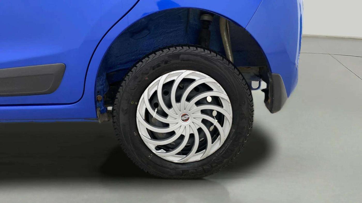 2023 Maruti Alto K10 VXI CNG, CNG, Manual, 14,986 km, Left Rear Wheel