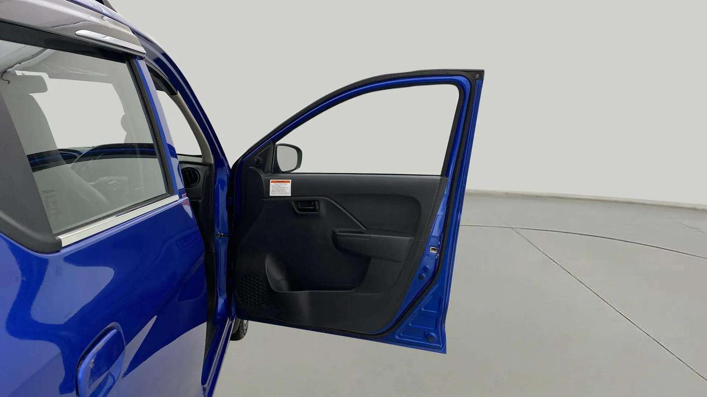 2023 Maruti Alto K10 VXI CNG, CNG, Manual, 14,986 km, RHS Front Door