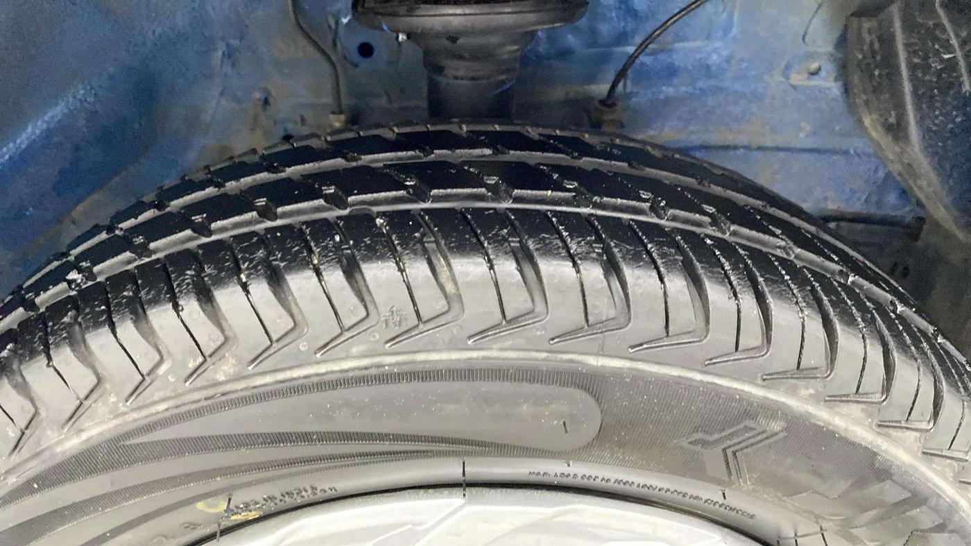 2023 Maruti Alto K10 VXI CNG, CNG, Manual, 14,986 km, Right Front Tyre Tread