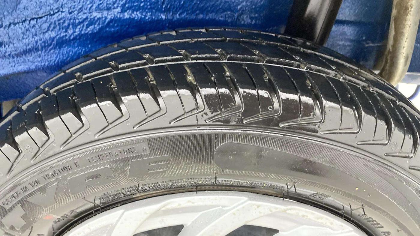 2023 Maruti Alto K10 VXI CNG, CNG, Manual, 14,986 km, Left Rear Tyre Tread