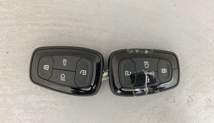 2023 Tata NEXON XZ PLUS PETROL SUNROOF DARK EDITION, Petrol, Manual, 17,053 km, Key Close Up