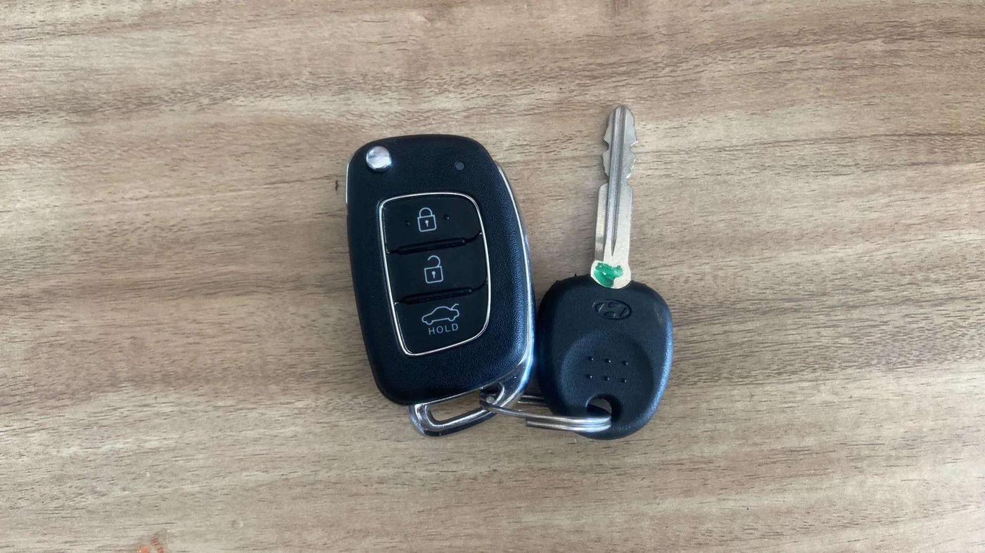 2024 Hyundai EXTER S 1.2 MT, Petrol, Manual, 17,106 km, Key Close Up