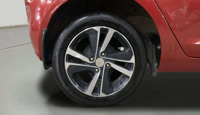 2023 Tata ALTROZ XZ PLUS O SUNROOF CNG, CNG, Manual, 15,357 km, Right Rear Wheel