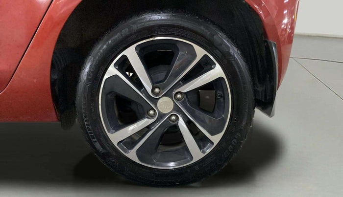 2023 Tata ALTROZ XZ PLUS O SUNROOF CNG, CNG, Manual, 15,357 km, Left Rear Wheel