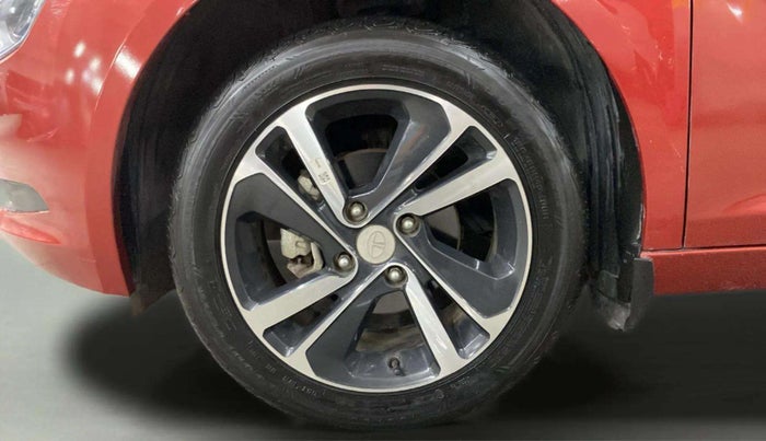 2023 Tata ALTROZ XZ PLUS O SUNROOF CNG, CNG, Manual, 15,357 km, Left Front Wheel