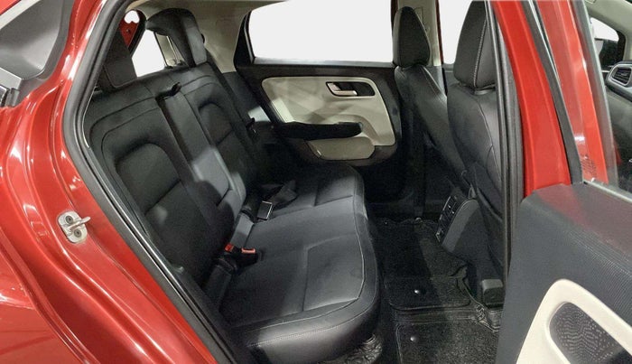 2023 Tata ALTROZ XZ PLUS O SUNROOF CNG, CNG, Manual, 15,357 km, Right Side Rear Door Cabin