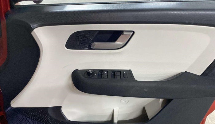 2023 Tata ALTROZ XZ PLUS O SUNROOF CNG, CNG, Manual, 15,357 km, Driver Side Door Panels Control