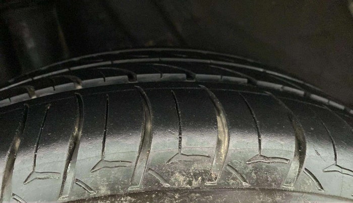 2019 Hyundai Verna 1.6 VTVT SX, Petrol, Manual, 47,842 km, Right Rear Tyre Tread