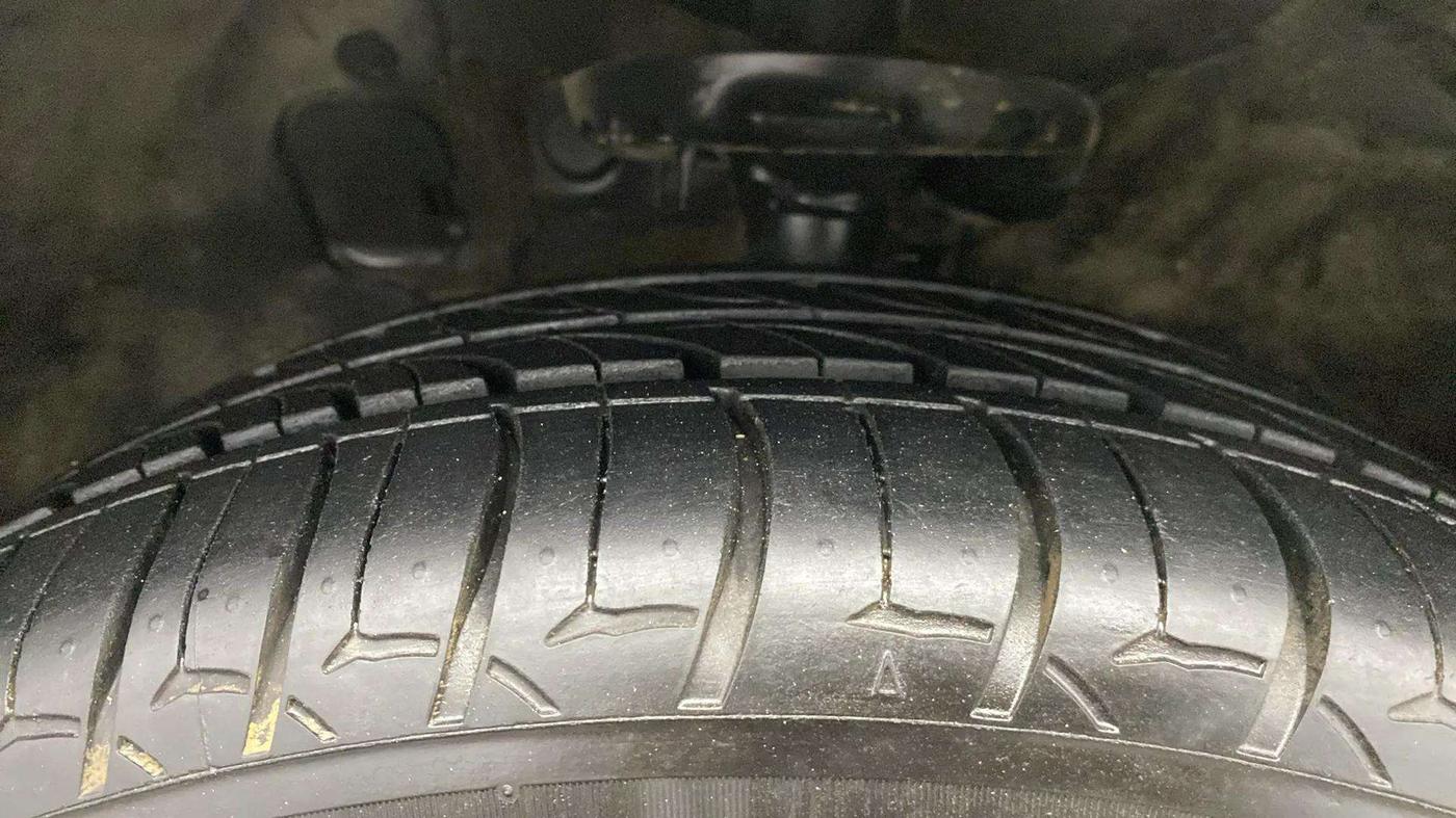 2019 Hyundai Verna 1.6 VTVT SX, Petrol, Manual, 47,842 km, Left Front Tyre Tread