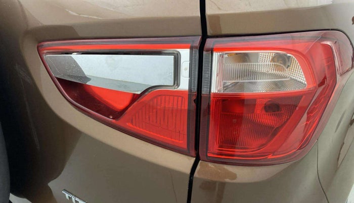 2016 Ford Ecosport TITANIUM+ 1.5L DIESEL, Diesel, Manual, 36,515 km, Right tail light - Minor damage
