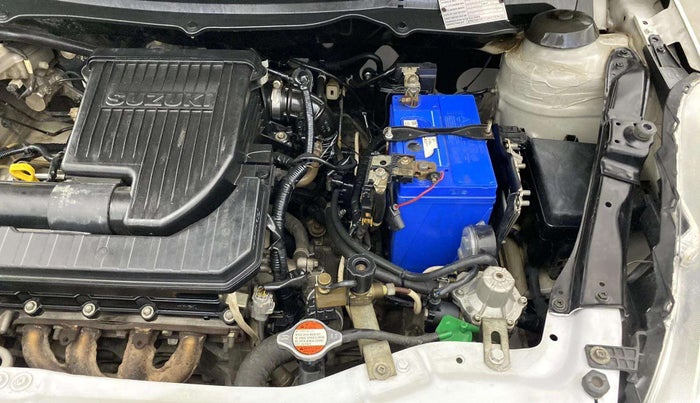 2016 Maruti Swift VXI, CNG, Manual, 90,708 km, Engine View - Left