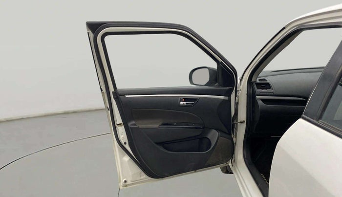 2016 Maruti Swift VXI, CNG, Manual, 90,708 km, LHS Front Door