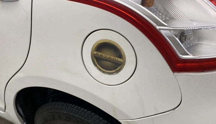 2016 Maruti Swift VXI, CNG, Manual, 90,708 km, Left quarter panel - Minor scratches
