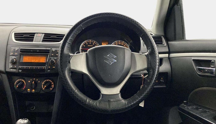 2016 Maruti Swift VXI, CNG, Manual, 90,708 km, Steering Wheel Close Up