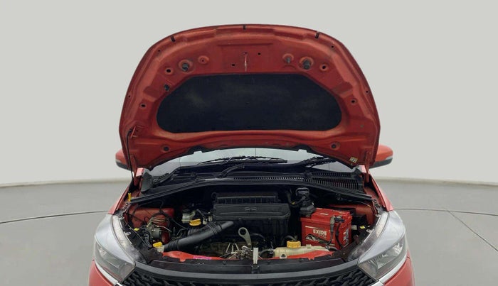 2022 Tata Tiago XT PETROL, Petrol, Manual, 32,602 km, Open Bonet