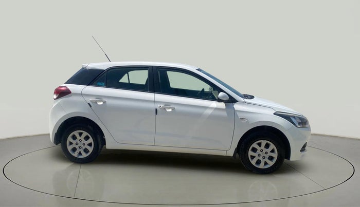 2017 Hyundai Elite i20 MAGNA EXECUTIVE 1.2, Petrol, Manual, 30,934 km, Right Side View