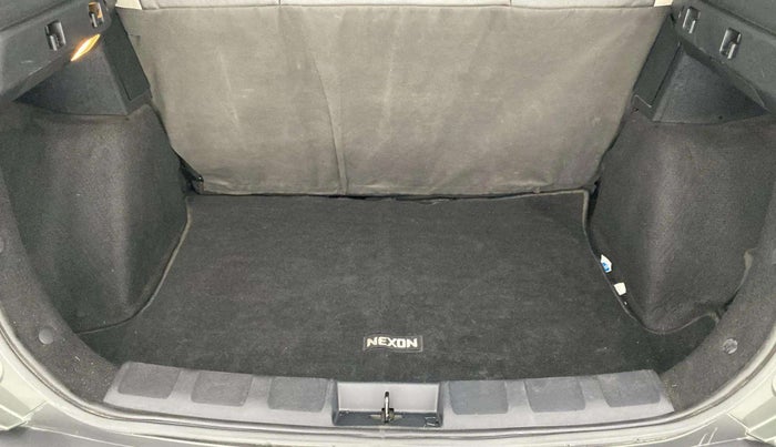 2022 Tata NEXON XM PETROL, Petrol, Manual, 35,772 km, Boot Open Zoomed View