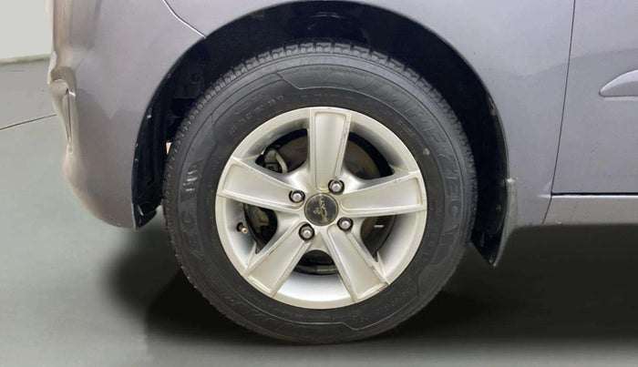2013 Hyundai i10 SPORTZ 1.2, Petrol, Manual, 25,385 km, Left Front Wheel