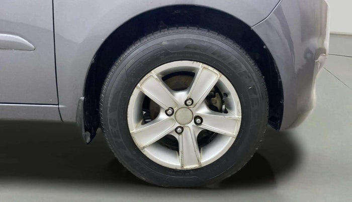 2013 Hyundai i10 SPORTZ 1.2, Petrol, Manual, 25,385 km, Right Front Wheel
