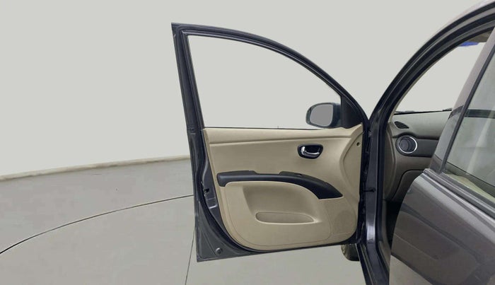 2013 Hyundai i10 SPORTZ 1.2, Petrol, Manual, 25,385 km, Left front window switch / handle - Power window makes minor noise