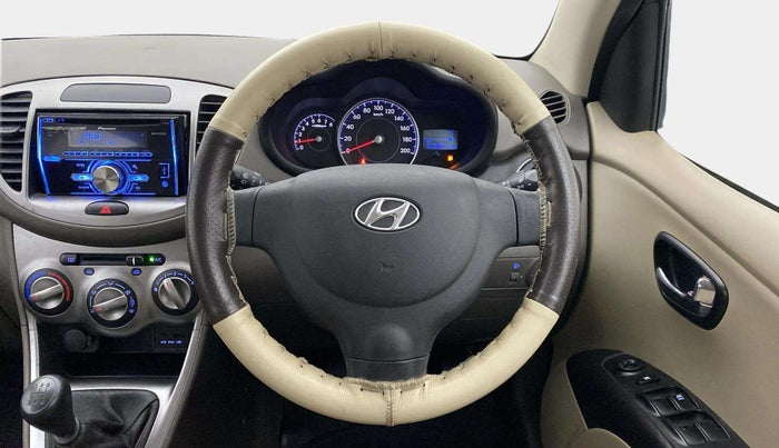 2013 Hyundai i10 SPORTZ 1.2, Petrol, Manual, 25,385 km, Steering Wheel Close Up