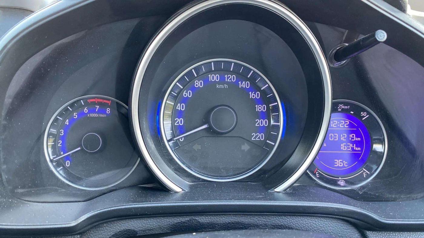 2018 Honda WR-V 1.2L I-VTEC VX MT, Petrol, Manual, 31,232 km, Odometer Image