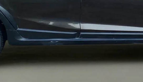 2018 Honda WR-V 1.2L I-VTEC VX MT, Petrol, Manual, 31,195 km, Right running board - Cladding has minor damage
