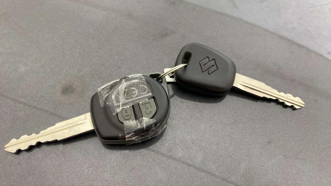 2024 Maruti Alto K10 VXI PLUS AMT, Petrol, Automatic, 3,006 km, Key Close Up