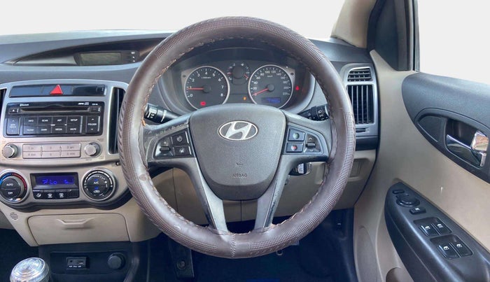 2013 Hyundai i20 SPORTZ 1.2, Petrol, Manual, 77,983 km, Steering Wheel Close Up