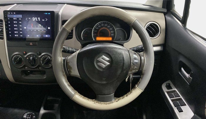 2013 Maruti Wagon R 1.0 VXI, Petrol, Manual, 29,774 km, Steering Wheel Close Up