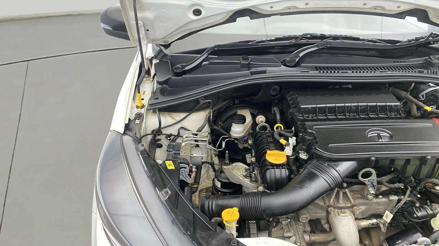 2023 Tata Tiago XTA PETROL, Petrol, Automatic, 27,526 km, Engine View - Right