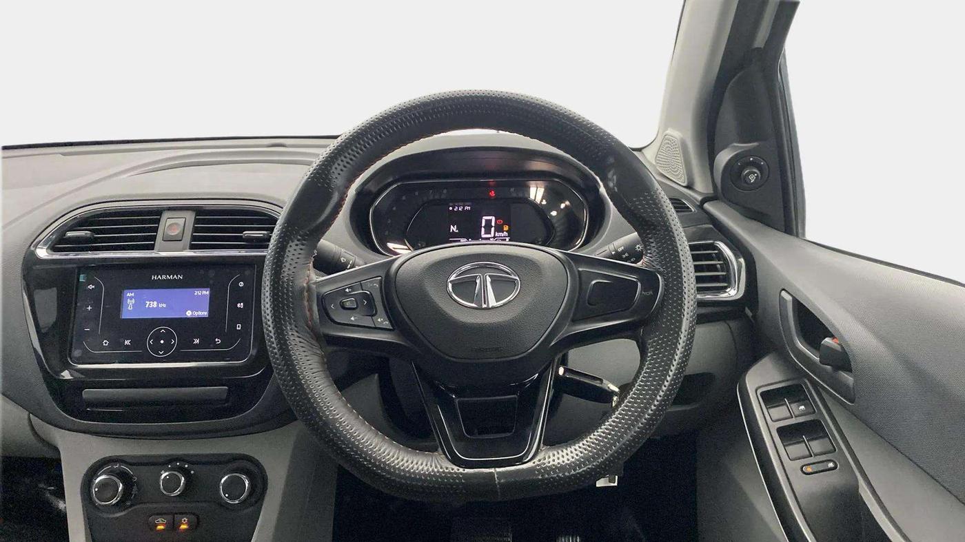 2023 Tata Tiago XTA PETROL, Petrol, Automatic, 27,526 km, Steering Wheel Close Up