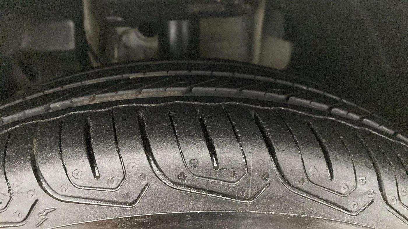2023 Tata Tiago XTA PETROL, Petrol, Automatic, 27,526 km, Left Front Tyre Tread