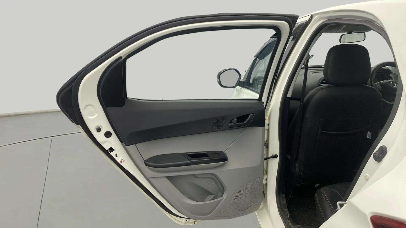 2023 Tata Tiago XTA PETROL, Petrol, Automatic, 27,526 km, LHS Rear Door