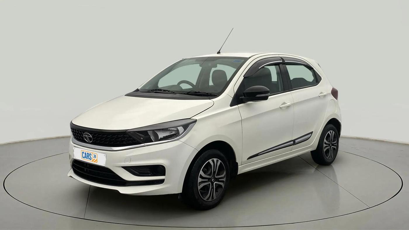 2023 Tata Tiago XTA PETROL, Petrol, Automatic, 27,526 km, Left Front Diagonal