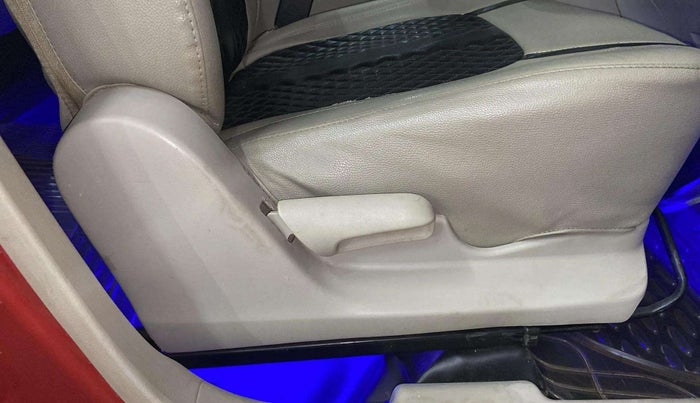 2019 Maruti Celerio VXI CNG, CNG, Manual, 87,657 km, Driver Side Adjustment Panel