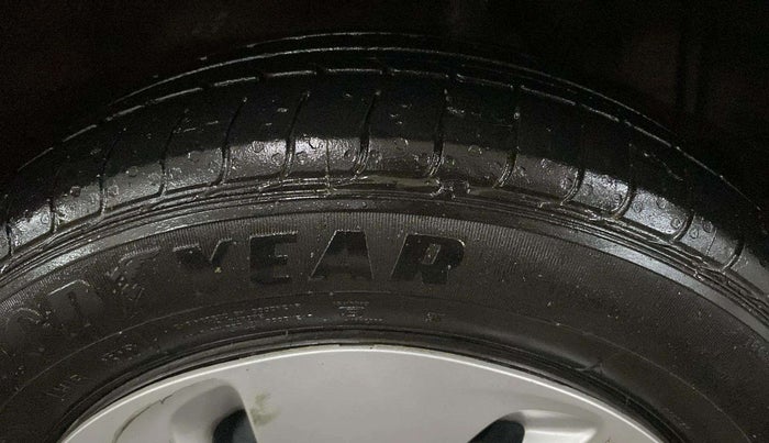 2019 Maruti Celerio VXI CNG, CNG, Manual, 87,657 km, Left Rear Tyre Tread