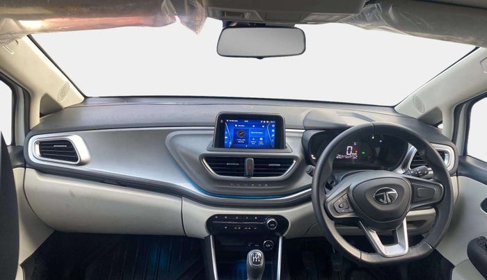 2024 Tata ALTROZ XZ PLUS SUNROOF CNG, CNG, Manual, 3,045 km, Dashboard