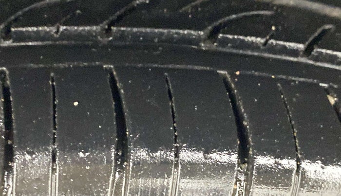2019 Hyundai NEW SANTRO SPORTZ AMT, Petrol, Automatic, 34,909 km, Right Rear Tyre Tread