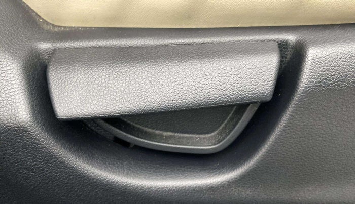 2019 Hyundai NEW SANTRO SPORTZ AMT, Petrol, Automatic, 34,909 km, Driver Side Adjustment Panel