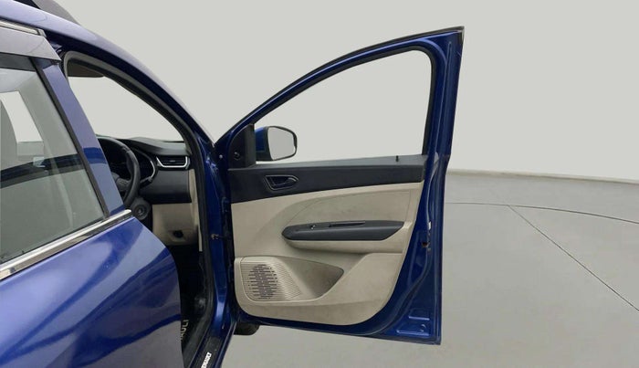 2021 Renault TRIBER RXL MT, Petrol, Manual, 23,749 km, RHS Front Door